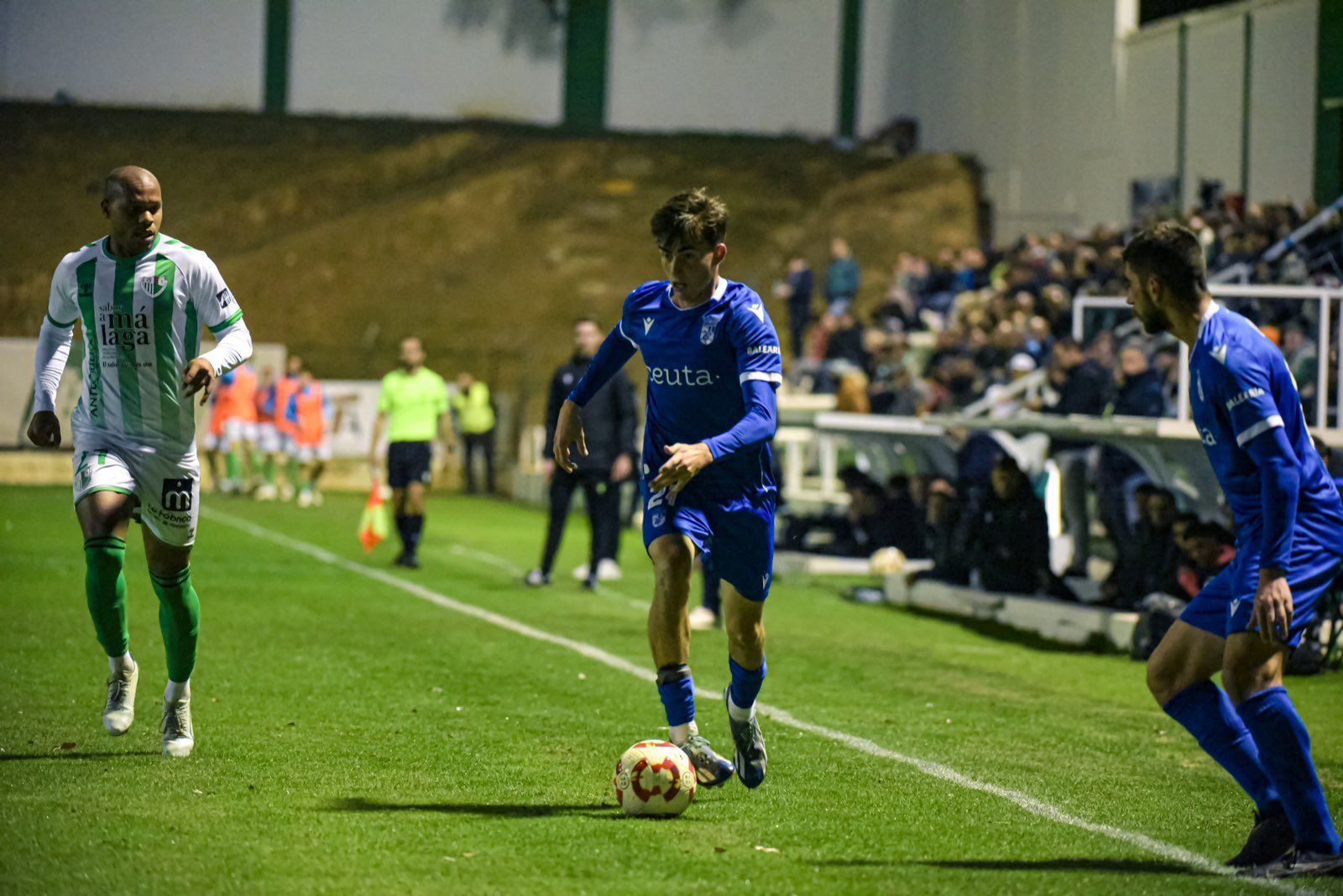 Valioso empate del Ceuta ante el líder Antequera tras ir perdiendo 2-0 (2-2)