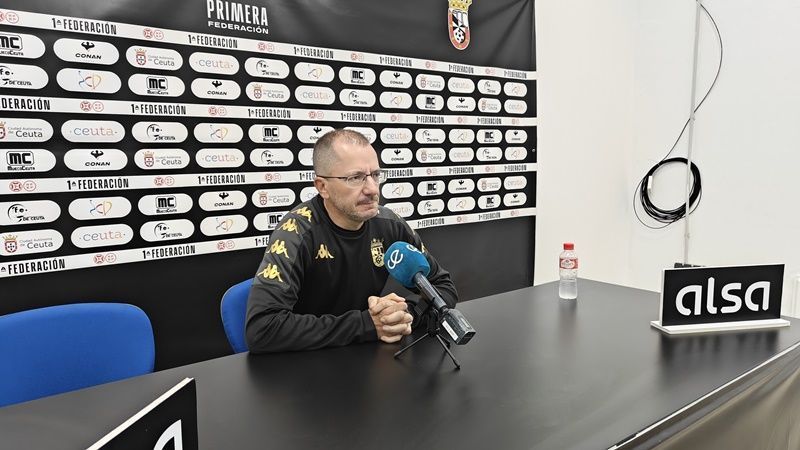 José Juan Romero se muestra orgulloso de la afición a pesar de la derrota