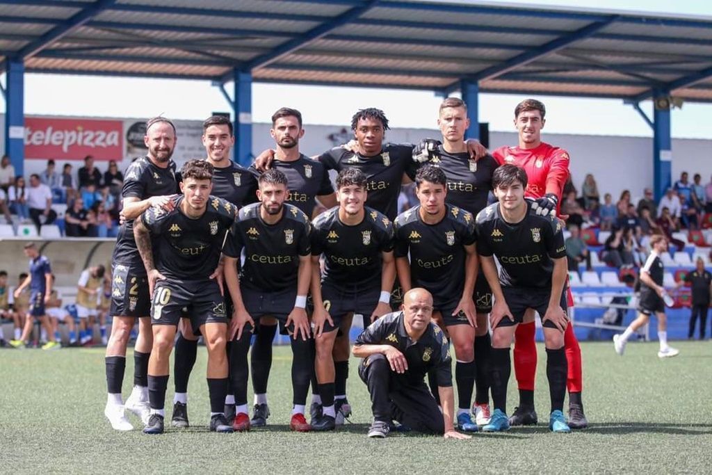 La AD Ceuta se consolida en el camino hacia el play-off con una victoria ante el Bollullos CF (1-2)