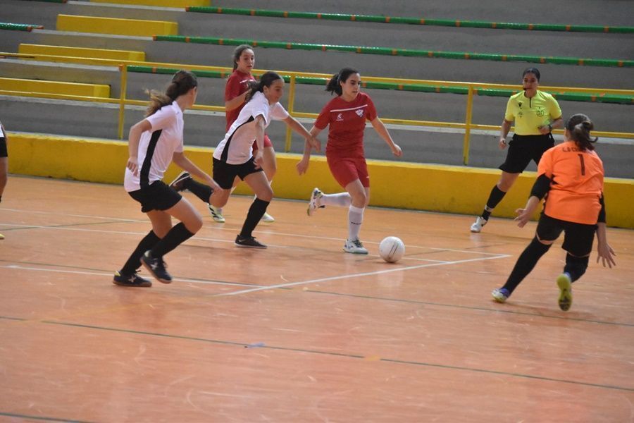 CD Camoens - Ramón y Cajal Féminas, final de la Copa RFFCE que se celebra el domingo en La Libertad