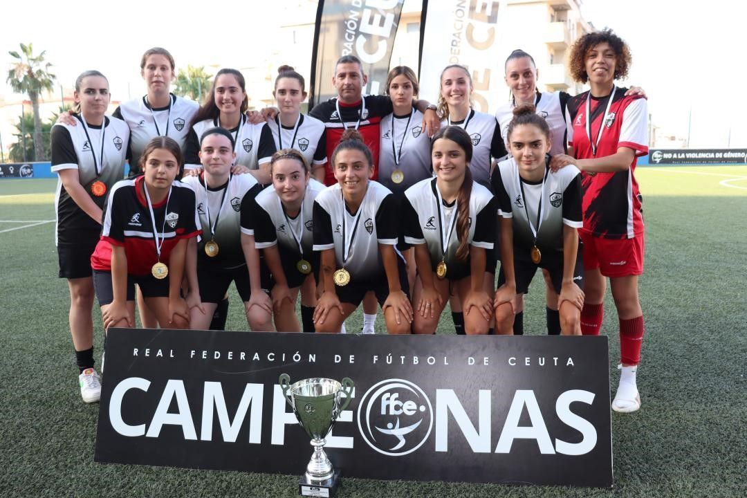 El Bahía de Ceuta se proclama campeón de la liga femenina de fútbol 8