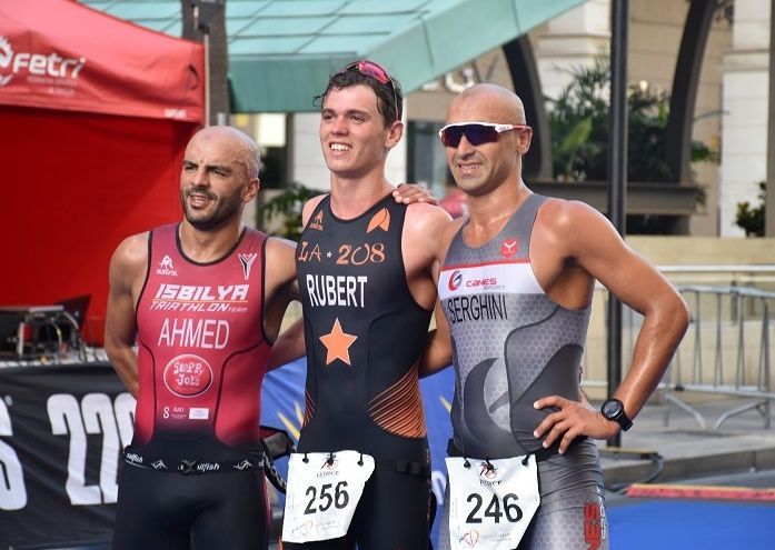 Ceuta vibra con el pistoletazo de salida del XXX Triatlón Ciudad de Ceuta