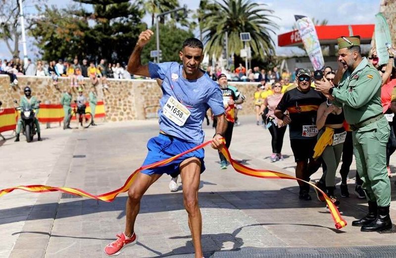 Bily, el balonmanista que correrá por los damnificados de la DANA