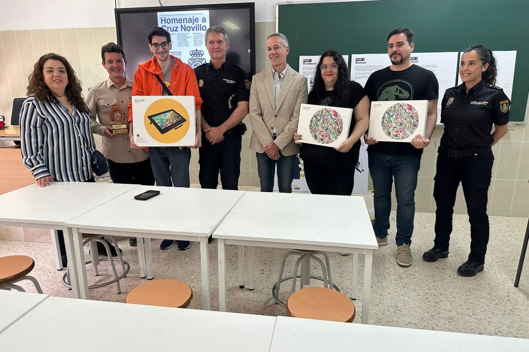 Entregados los premios del concurso “Cruz Novillo” en la Escuela de Arte