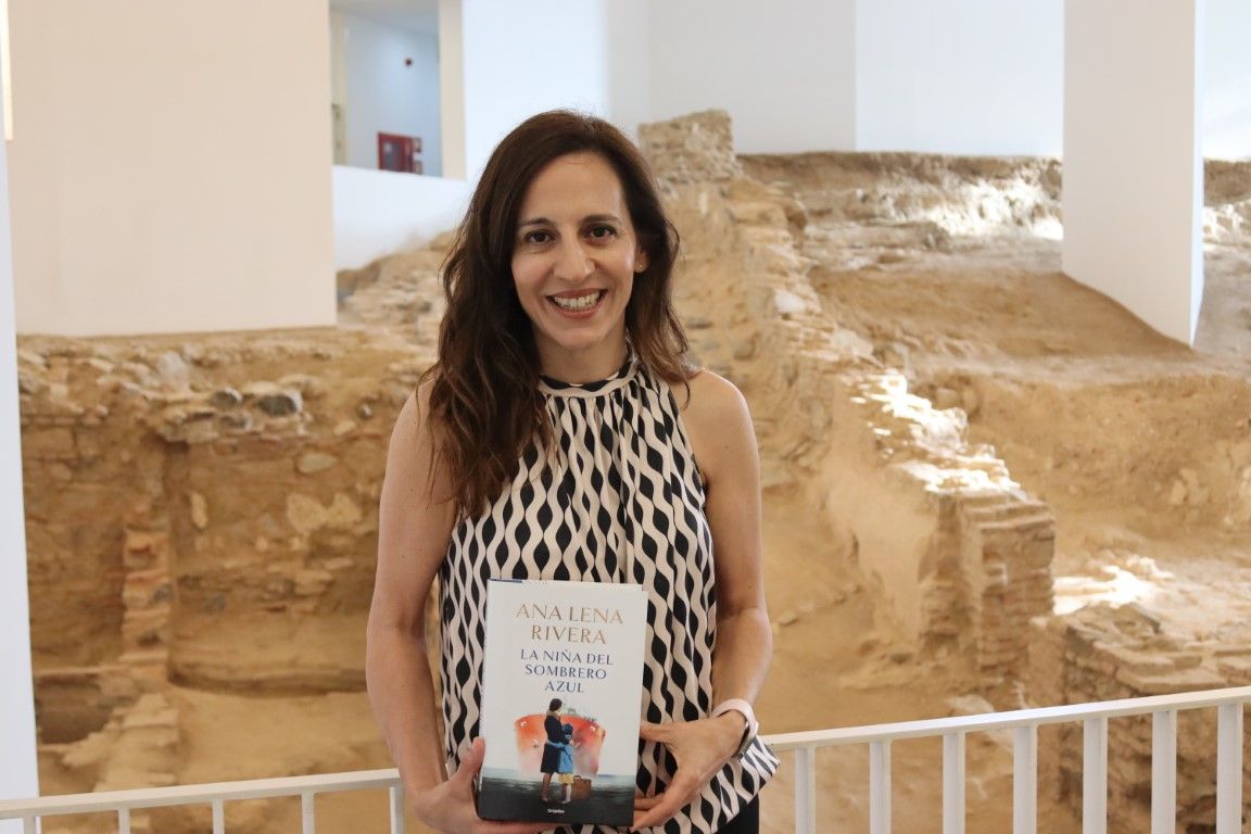 Ana Lena: “me gusta dar voz en mis novelas a mujeres anónimas para que se conozca su historia”