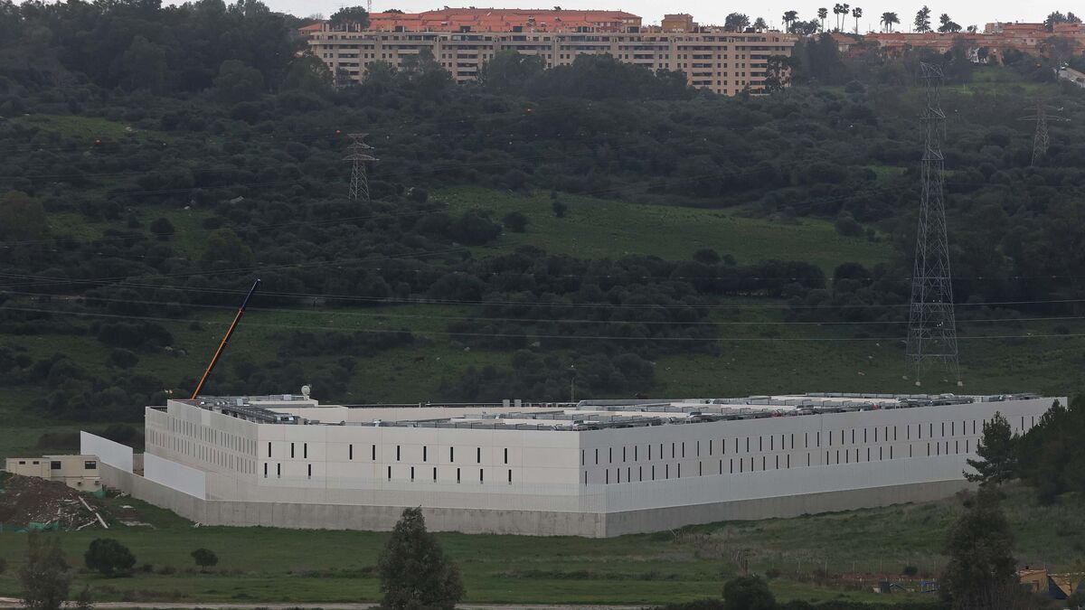 Pro Derechos Humanos pide cerrar el CIE de Botafuegos en Algeciras