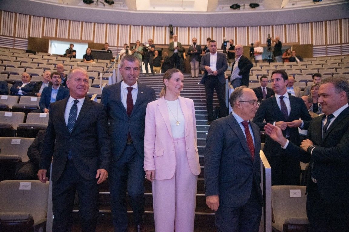 Cumbre inmigracion Canarias 3