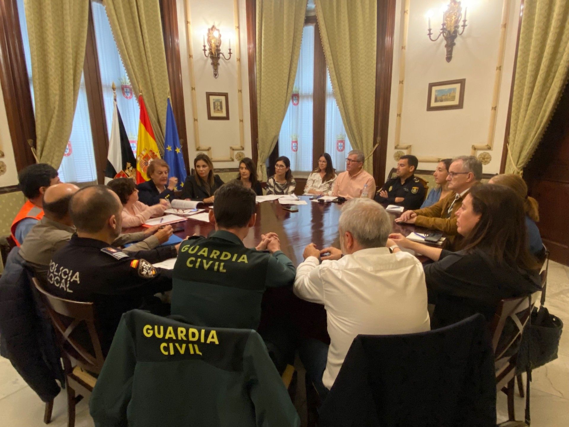 La Comisión de Alcohol y Menores evalúa la futura Ley de Prevención del Consumo de Alcohol en Jóvenes