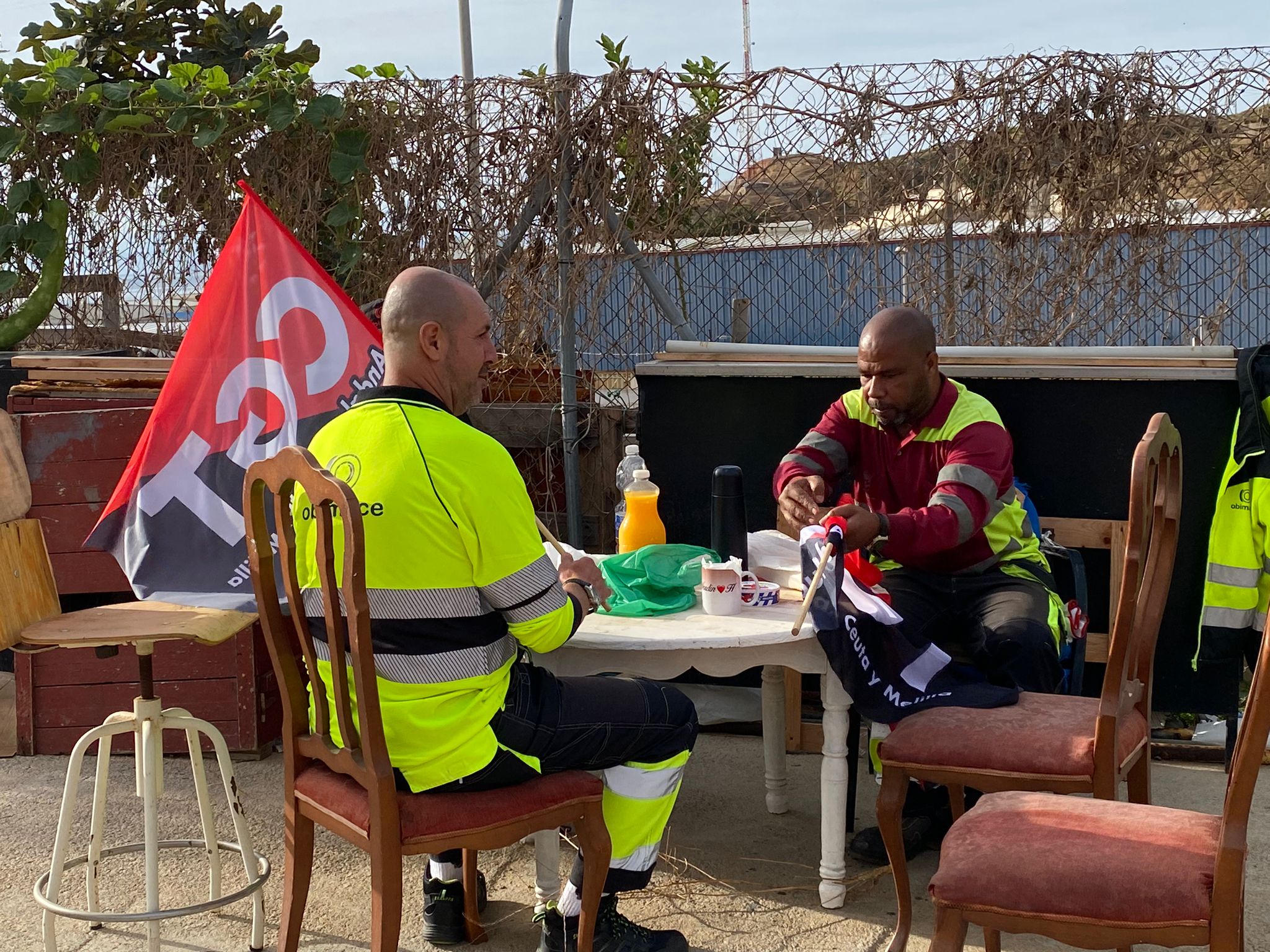 Trabajadores en su hora de descanso