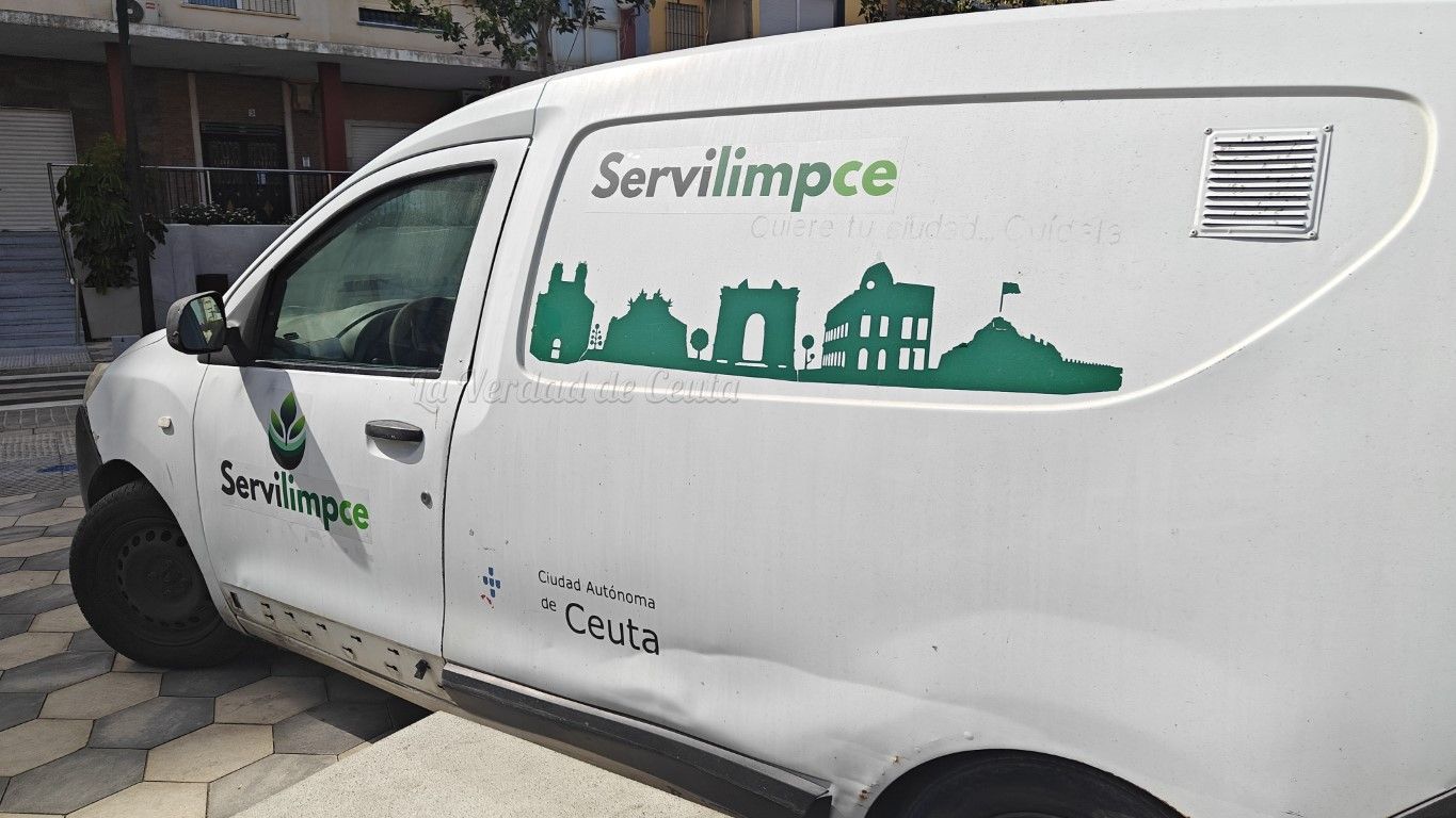 La ciudad refuerza su servicio de limpieza con nueva maquinaria y mejores condiciones laborales