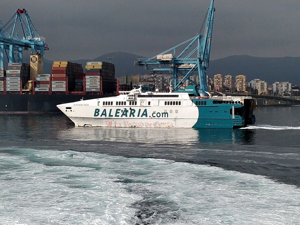 La naviera Balearia vuelve a subir el billete de barco para los residentes en Ceuta