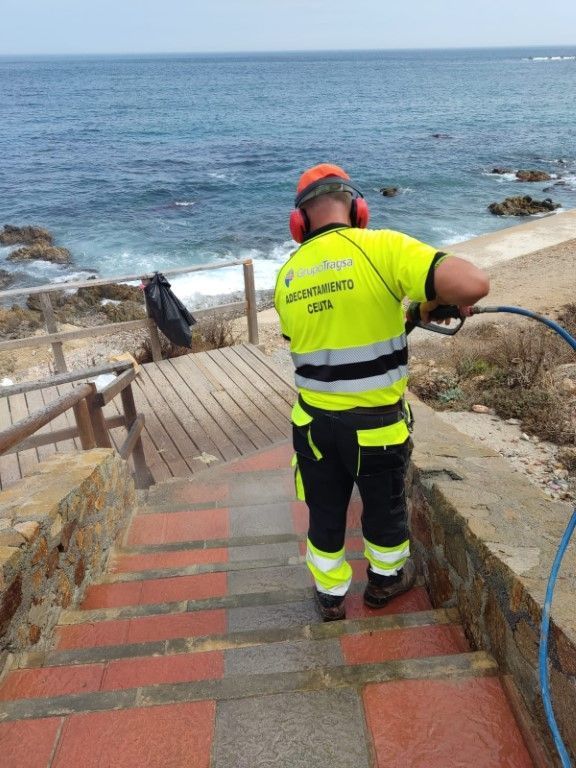 Playas limpieza mantenimiento 9