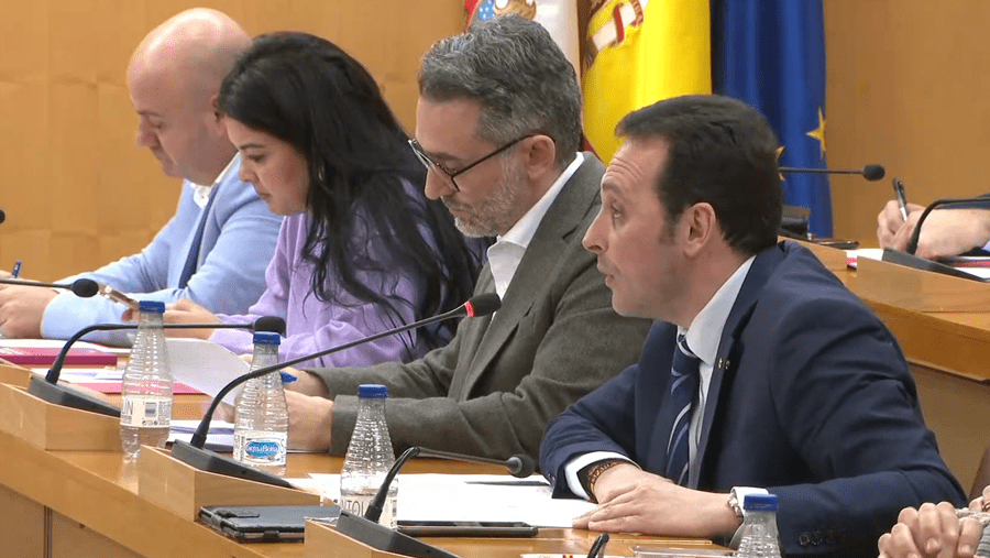 Redondo participa en las jornadas interparlamentarias de Vox en Andalucía, Ceuta y Melilla