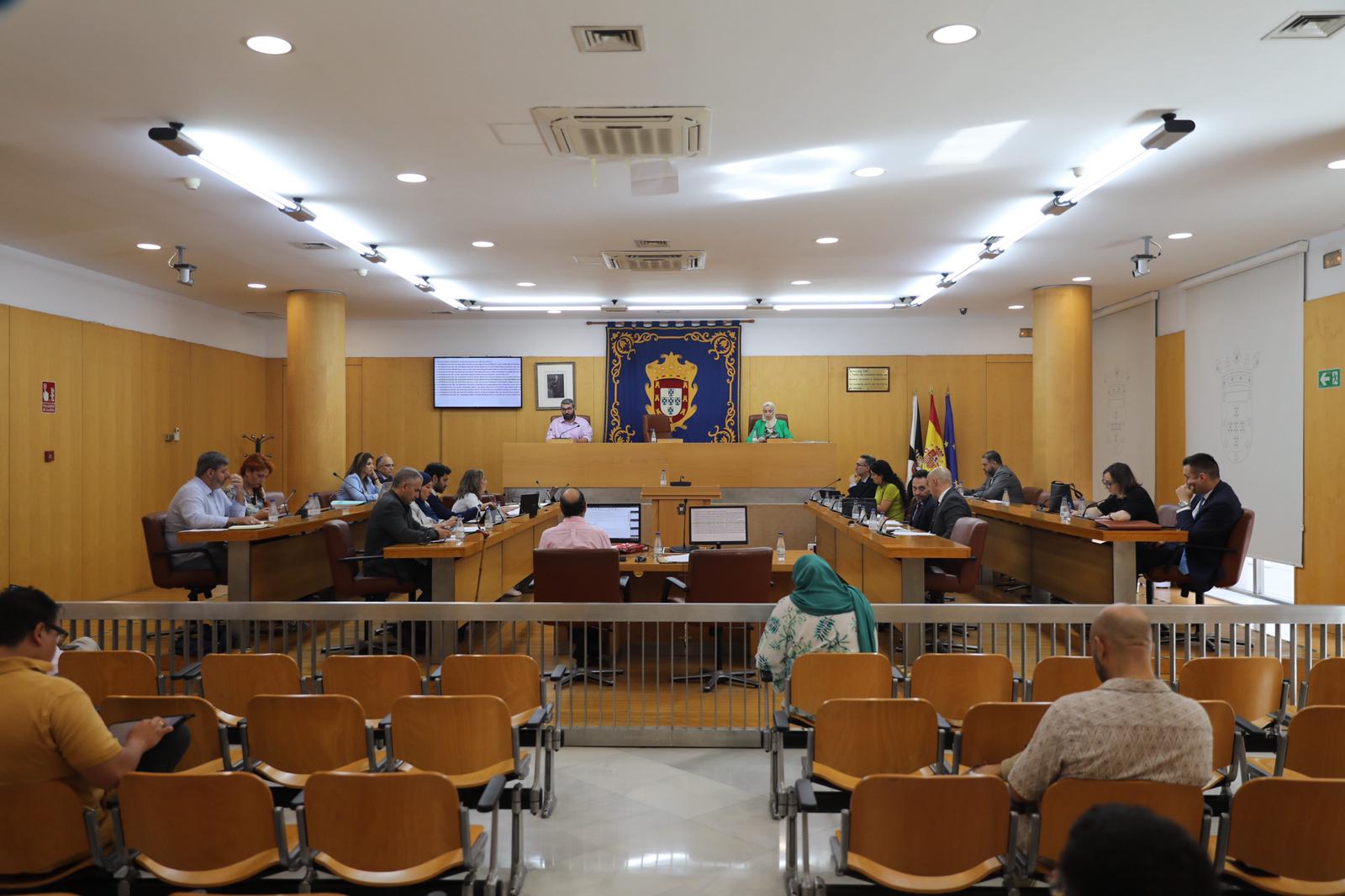 MDyC critica la demora en la puesta en marcha del plan de salud bucodental para familias vulnerables