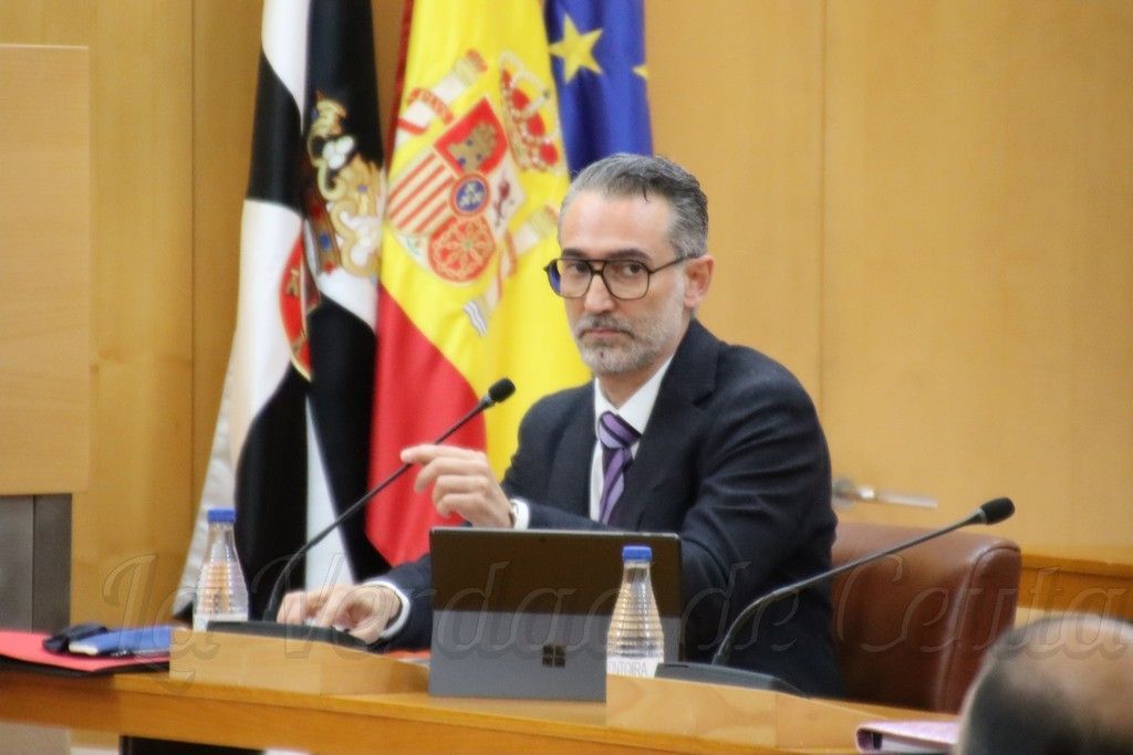 El PSOE desmiente las acusaciones de conflicto de intereses de Melchor León en las ofertas presentadas por el Puerta de África