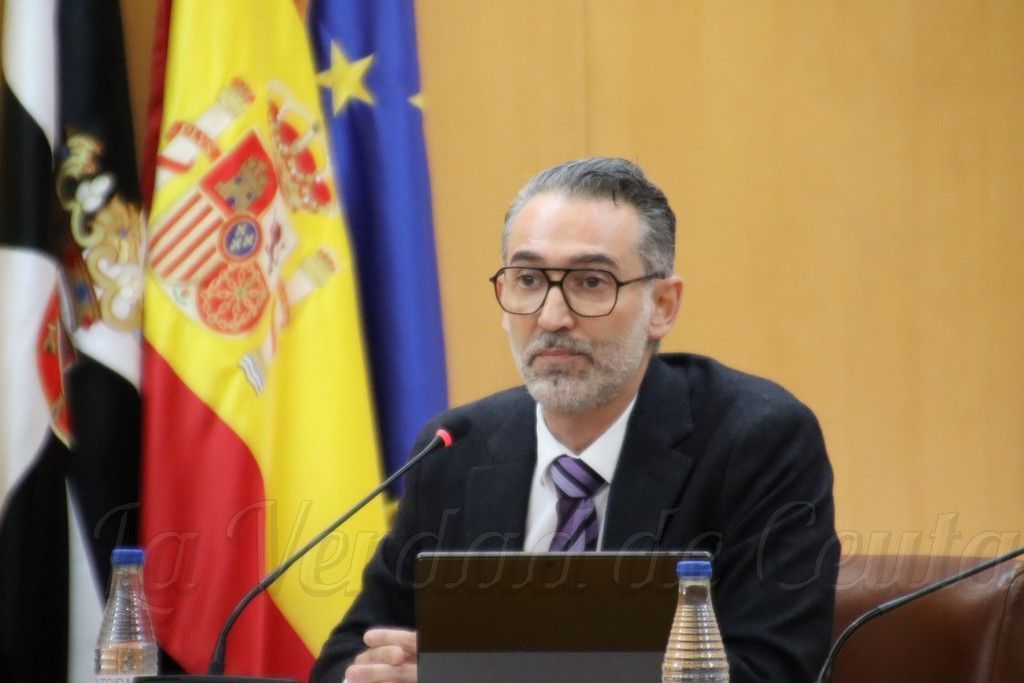 El PSOE propone la creación de una 'Ventanilla +65' para facilitar el acceso a la administración de los mayores sin cita previa
