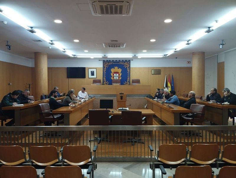 La borrasca provoca más de 30 incidencias en la ciudad en las primeras horas del día