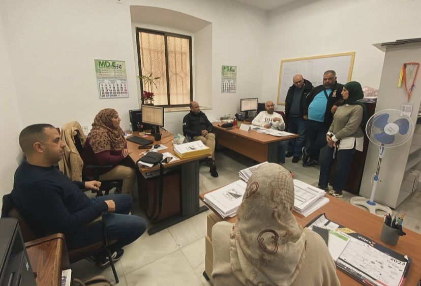 El MDyC se reúne con el sector del taxi por los vehículos "piratas"