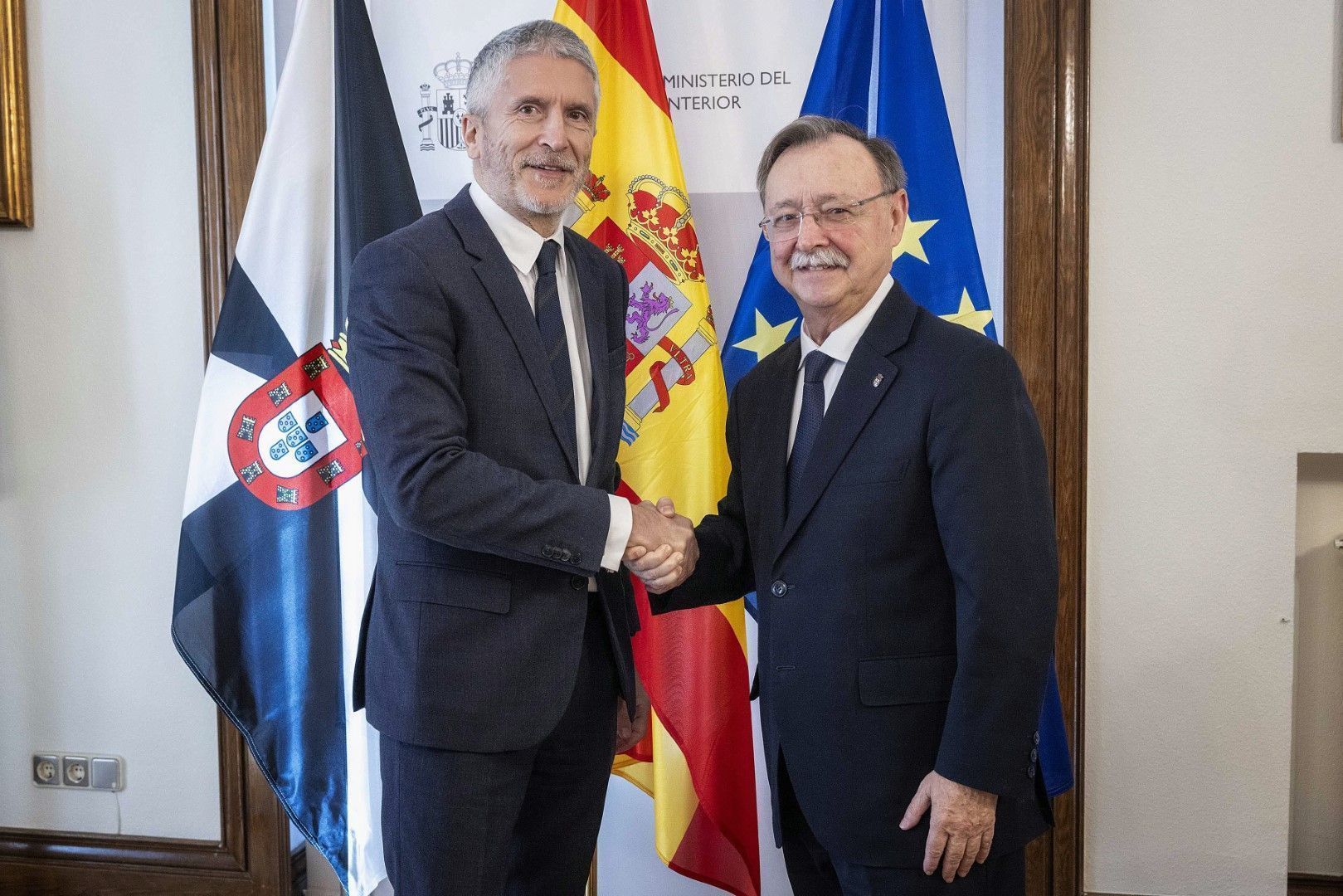 VOX tacha de “sumiso” a Vivas ante su “positivismo” tras la reunión con el ministro del Interior
