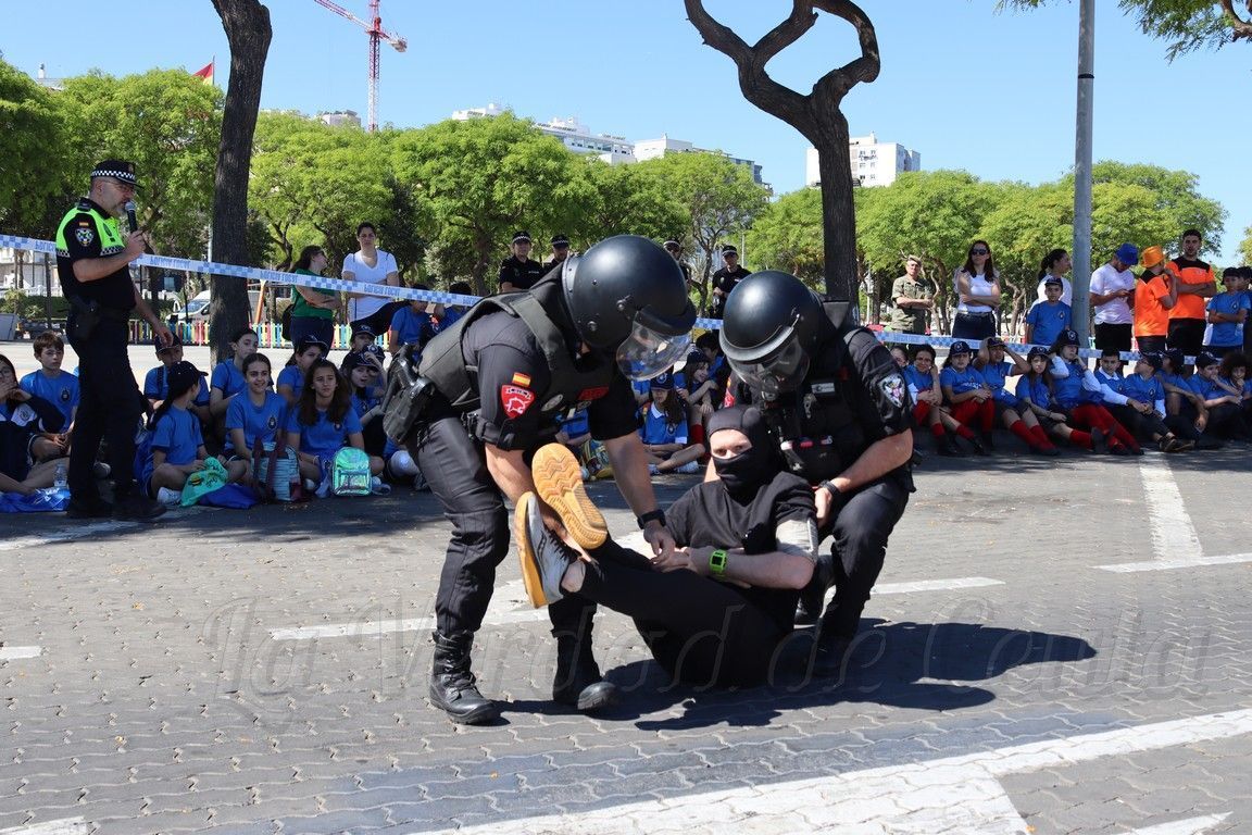 Exhibion policia local 06