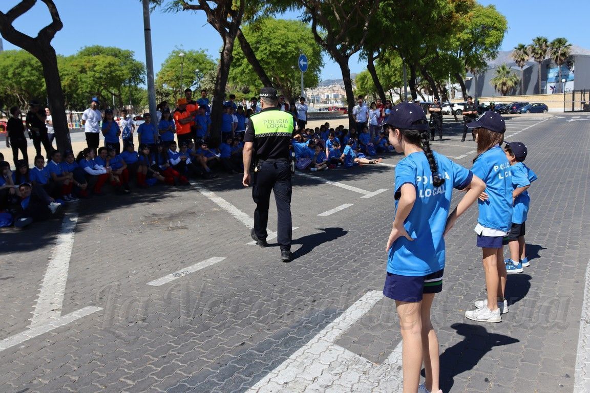 Exhibion policia local 12