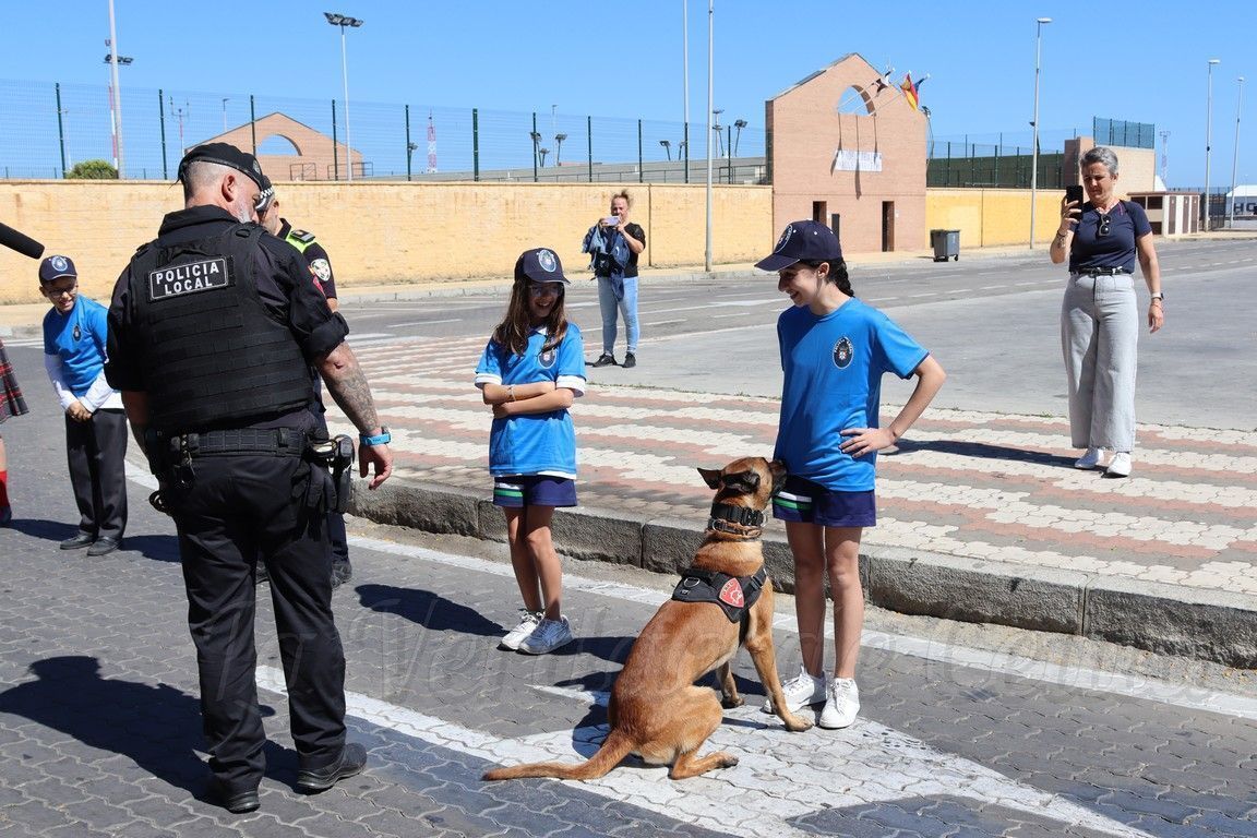 Exhibion policia local 13