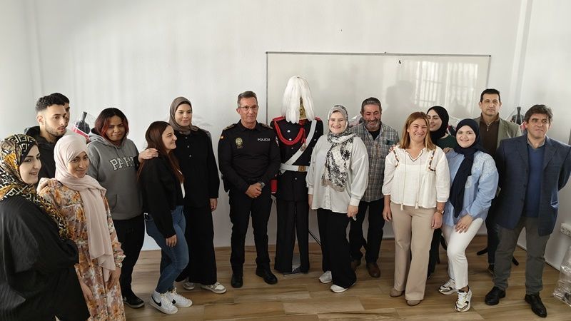 La Policía Local presenta sus nuevos uniformes de gala