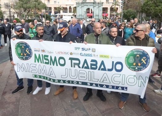 Concentración por la equiparación salarial y mejoras en la jubilación de la Guardia Civil