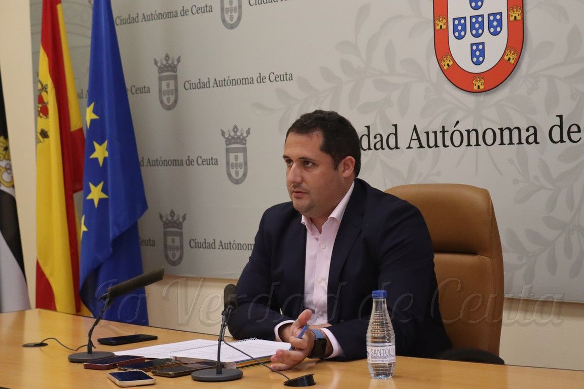 Ceuta trabaja para logra la salida de 100 menores migrantes a diversas entidades sociales