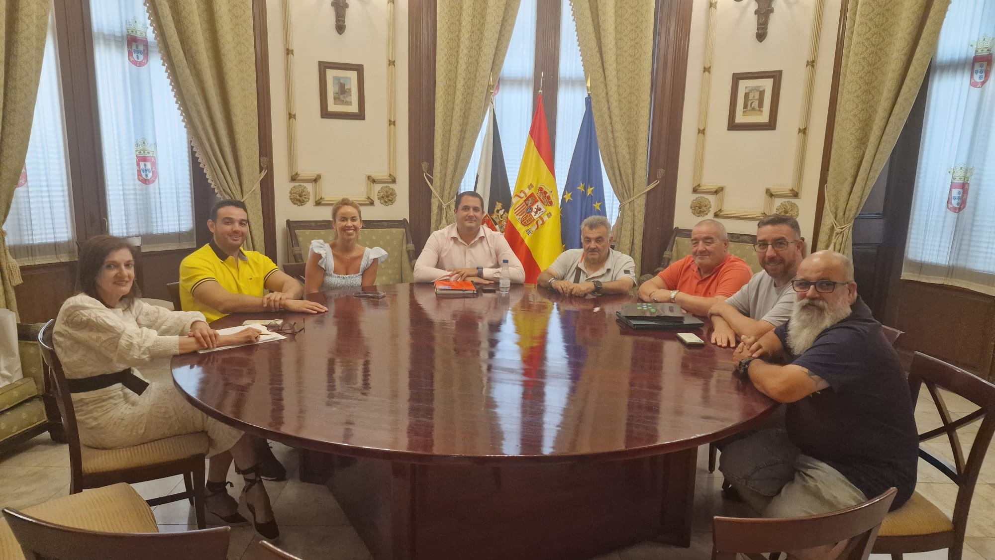 El Área de Servicios Urbanos se reúne con la junta directiva de la FPAV