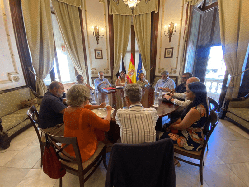 Nabila Benzina se reúne con Ingesa para mejorar la sanidad en Ceuta