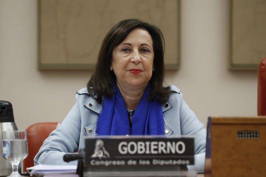 La ministra de Defensa: no podemos dejar solas a Canarias, Ceuta y Melilla
