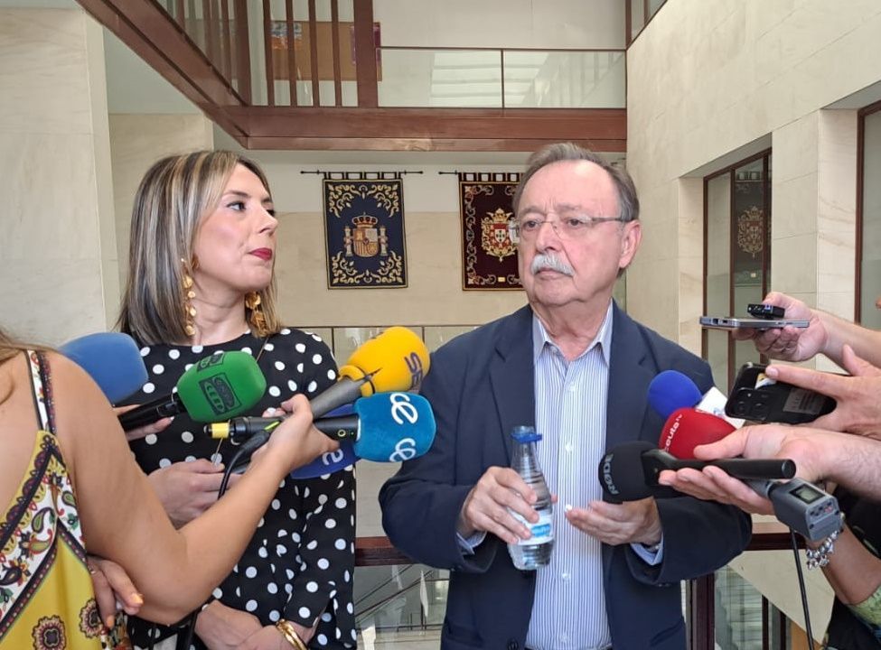 El presidente Vivas felicita por San Antonio a los ceutíes y aborda temas de actualidad