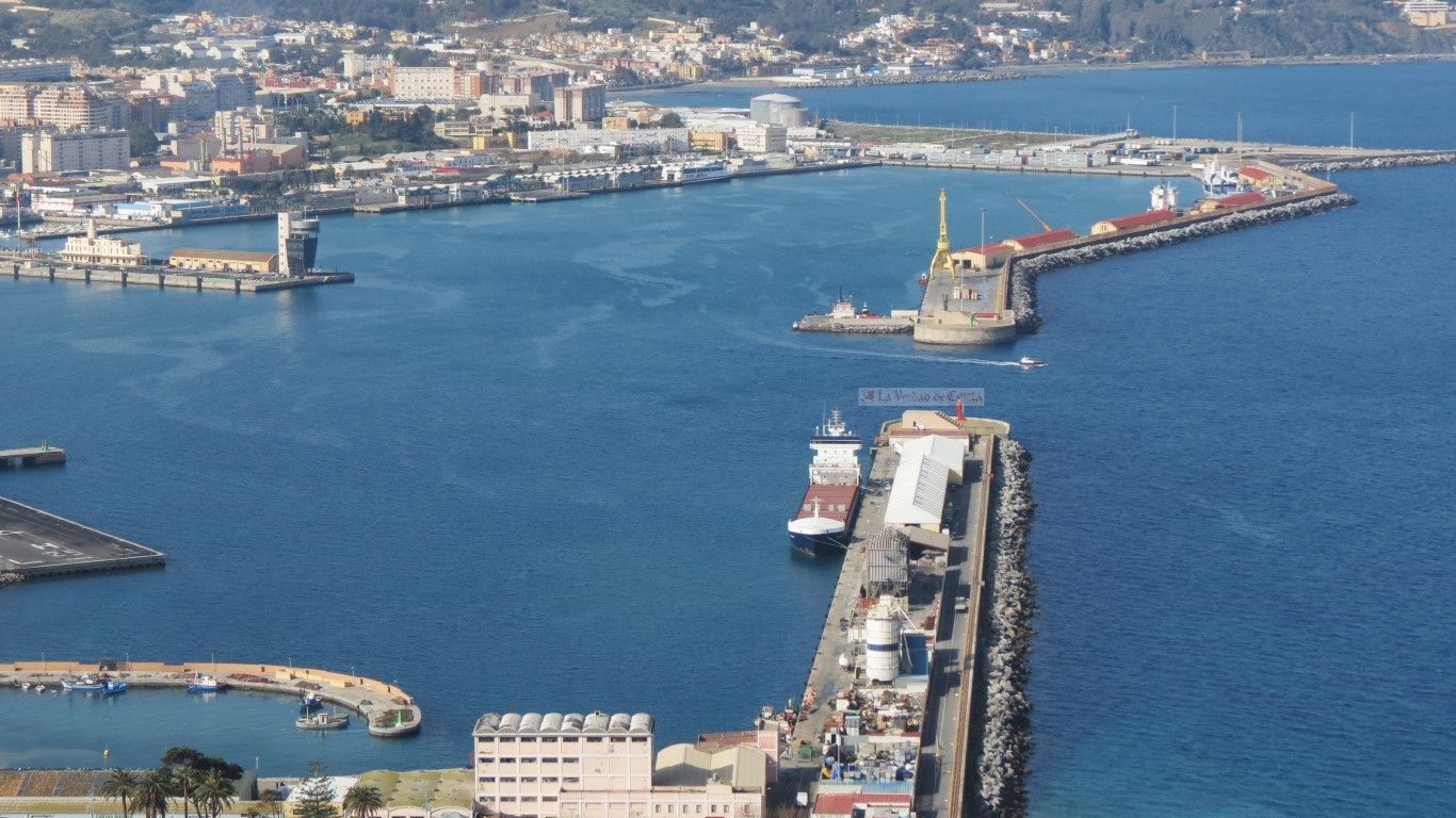 Más de 137.000 emigrantes magrebíes regresan ya a sus lugares de trabajo en Europa