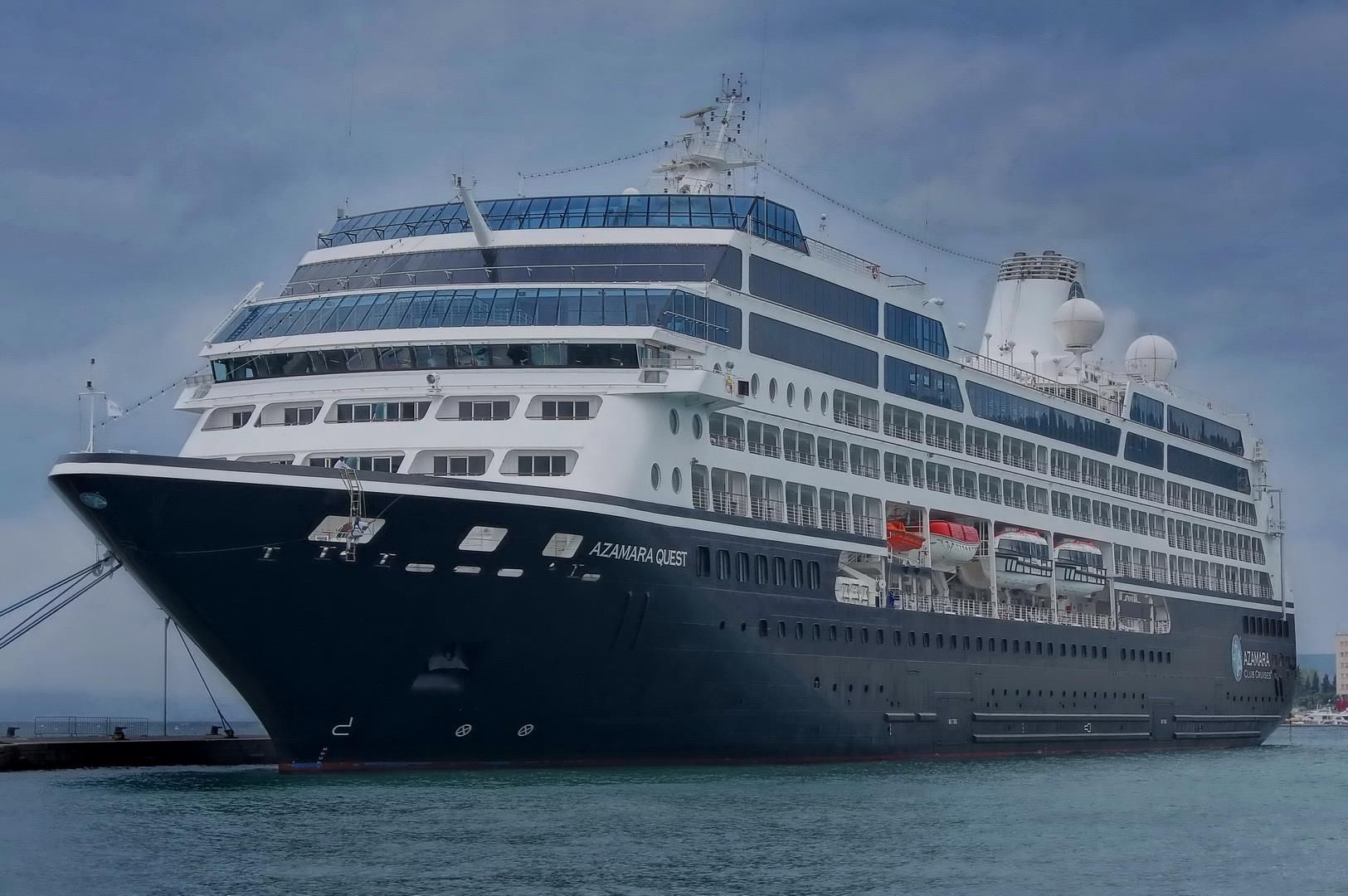 Este sábado hace escala en Ceuta el cruce “Azamara Quest”