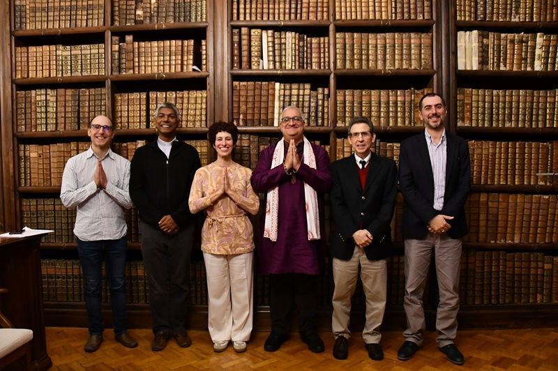 Ramchandani comparte la espiritualidad hindú en la Universidad de Coímbra