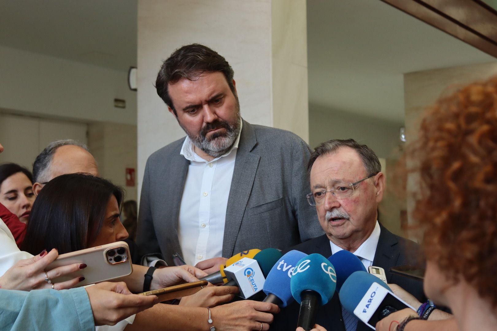 Juan Vivas pide mecanismos legales “estables y estructurales” para el reparto de los MENAS
