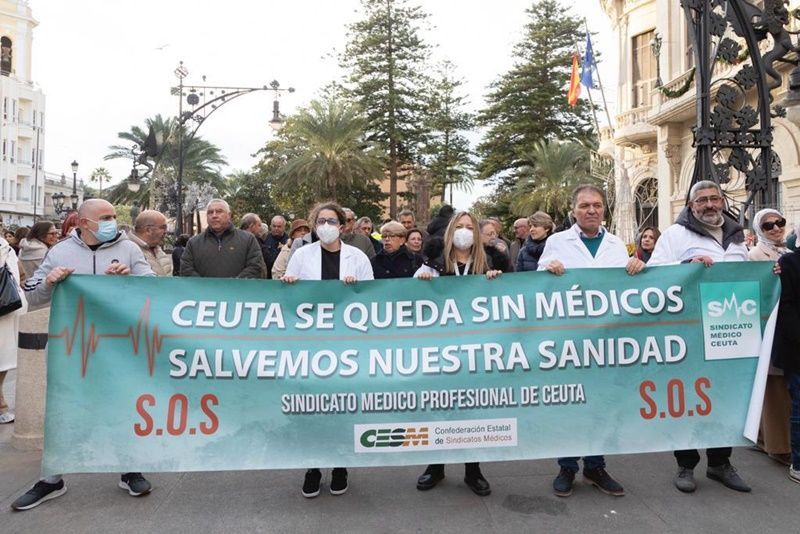 El Sindicato Médico se suma a la recogida de firmas de la Plataforma por una Sanidad Digna