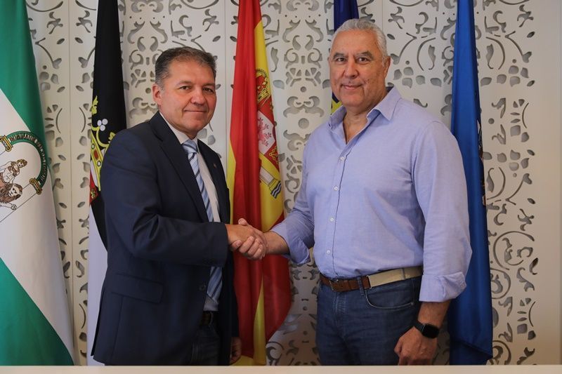 El COMCE y la AECC de Ceuta unen fuerzas para promover la prevención y el apoyo oncológico
