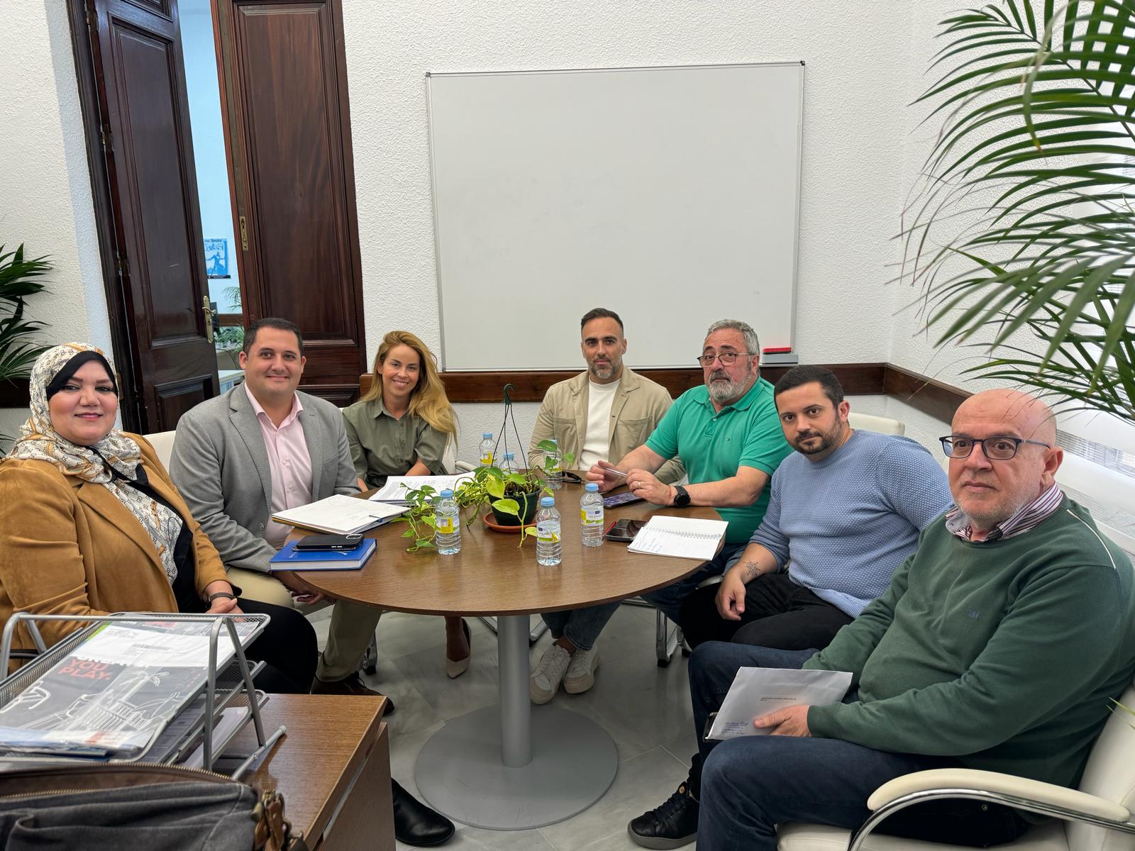 CCOO, Comité de Empresa y Consejería acuerdan un plan de trabajo para la integración de Brigadas Verdes en empresas municipales