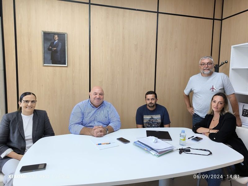 CCOO traslada al Gobierno local su inquietud por el futuro del Hotel Puerta de África