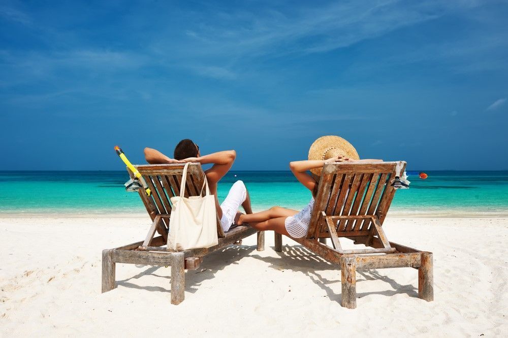 OCU advierte que financiar las vacaciones cuesta hasta 200 euros más por un viaje de 2.000 euros