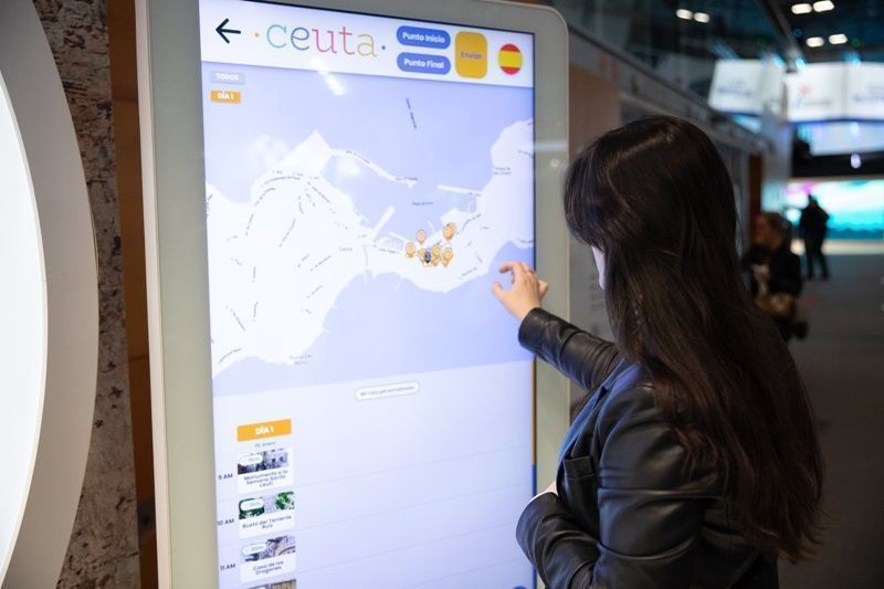 Ceuta revoluciona la experiencia turística en FITUR con innovadoras tecnologías: IA y realidad virtual a la vanguardia