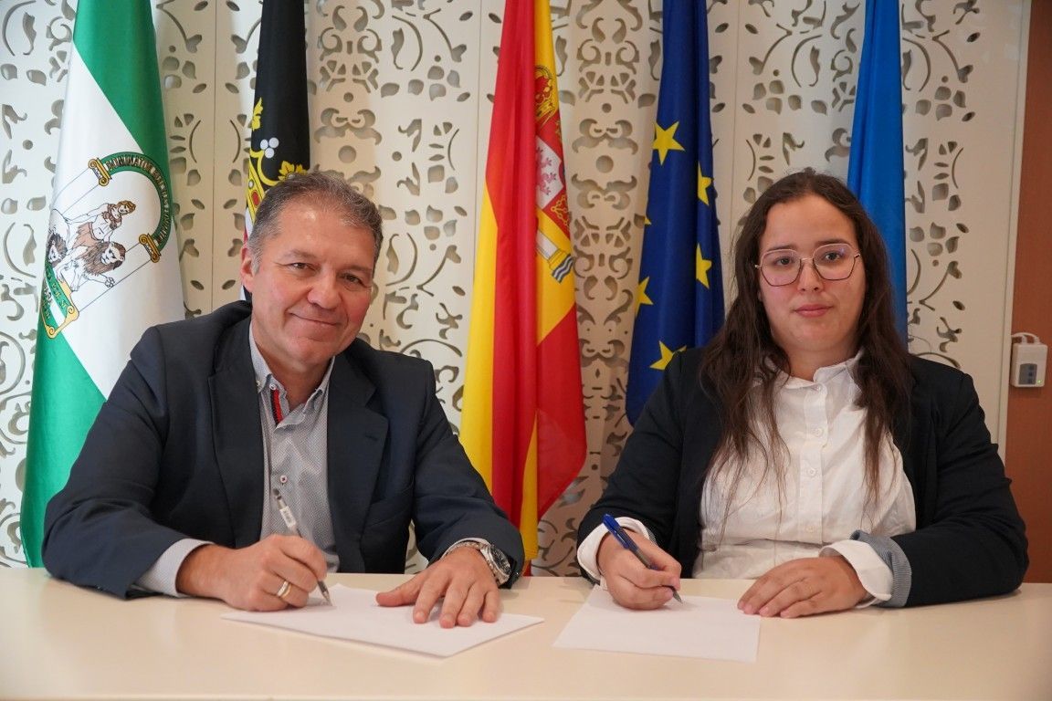 El Colegio Médico de Ceuta renueva un acuerdo para mantener la tecnología de vanguardia