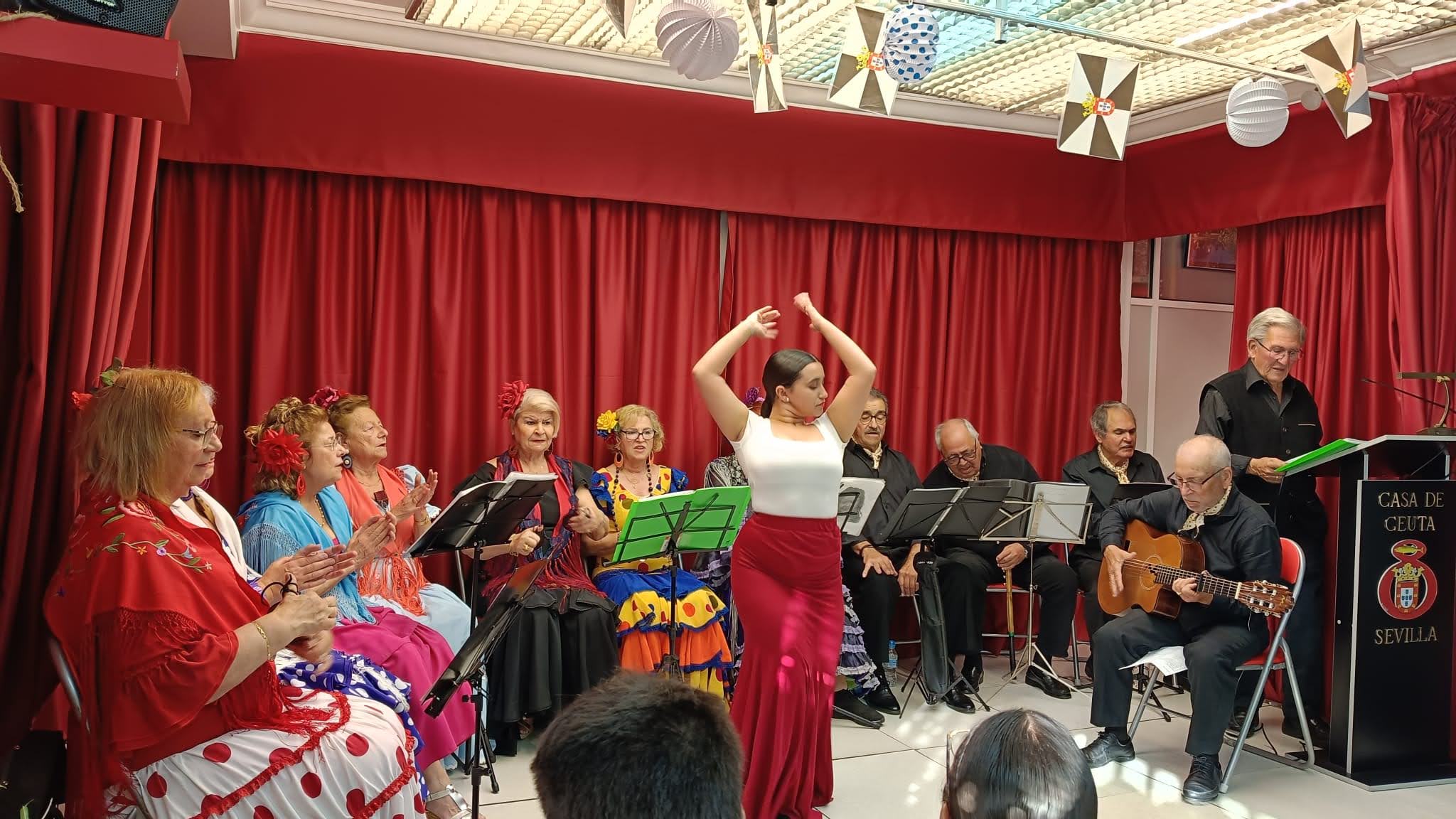 La Casa de Ceuta en Sevilla celebra la Cruz de Mayo 