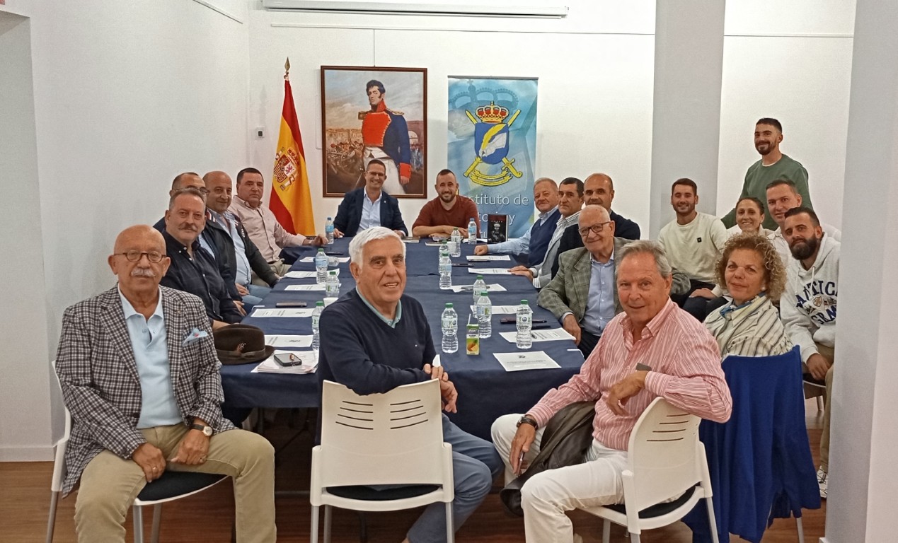 La Biblioteca Histórico Militar vuelve a organizar otra sesión de la iniciativa “Un café, un libro”