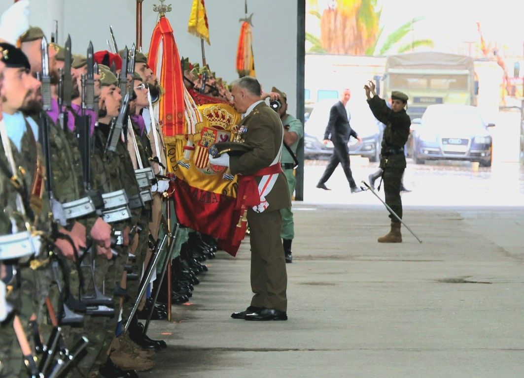Solemne acto de despedida al comandante general Marcos Llago en el acuartelamiento Otero