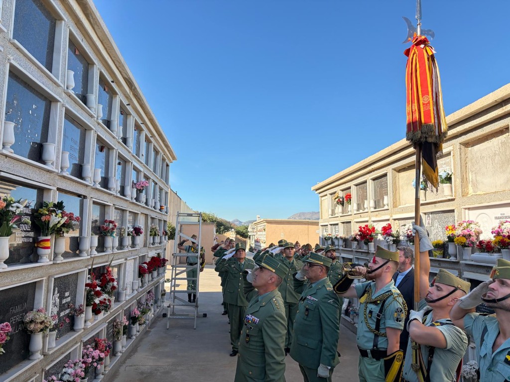 Ceuta rinde homenaje a los caídos por España con un emotivo acto en memoria del comandante Ramón JáudenesCeuta rinde homenaje a los caídos por España con un emotivo acto en memoria del comandante Ramón Jáudenes. Imágenes cedidas