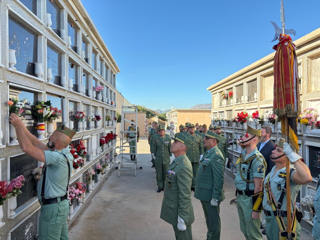 Homenaje Caidos 03 11 02