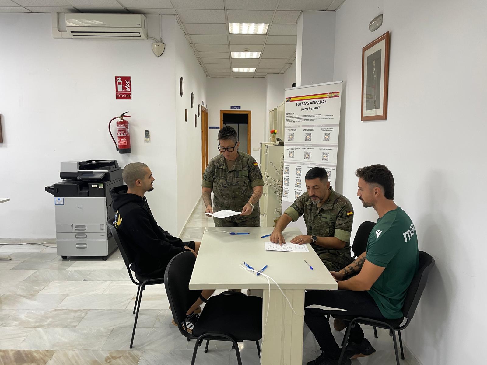 98 aspirantes presentados en Ceuta consiguen plaza en el segundo ciclo para militar de tropa y marinería